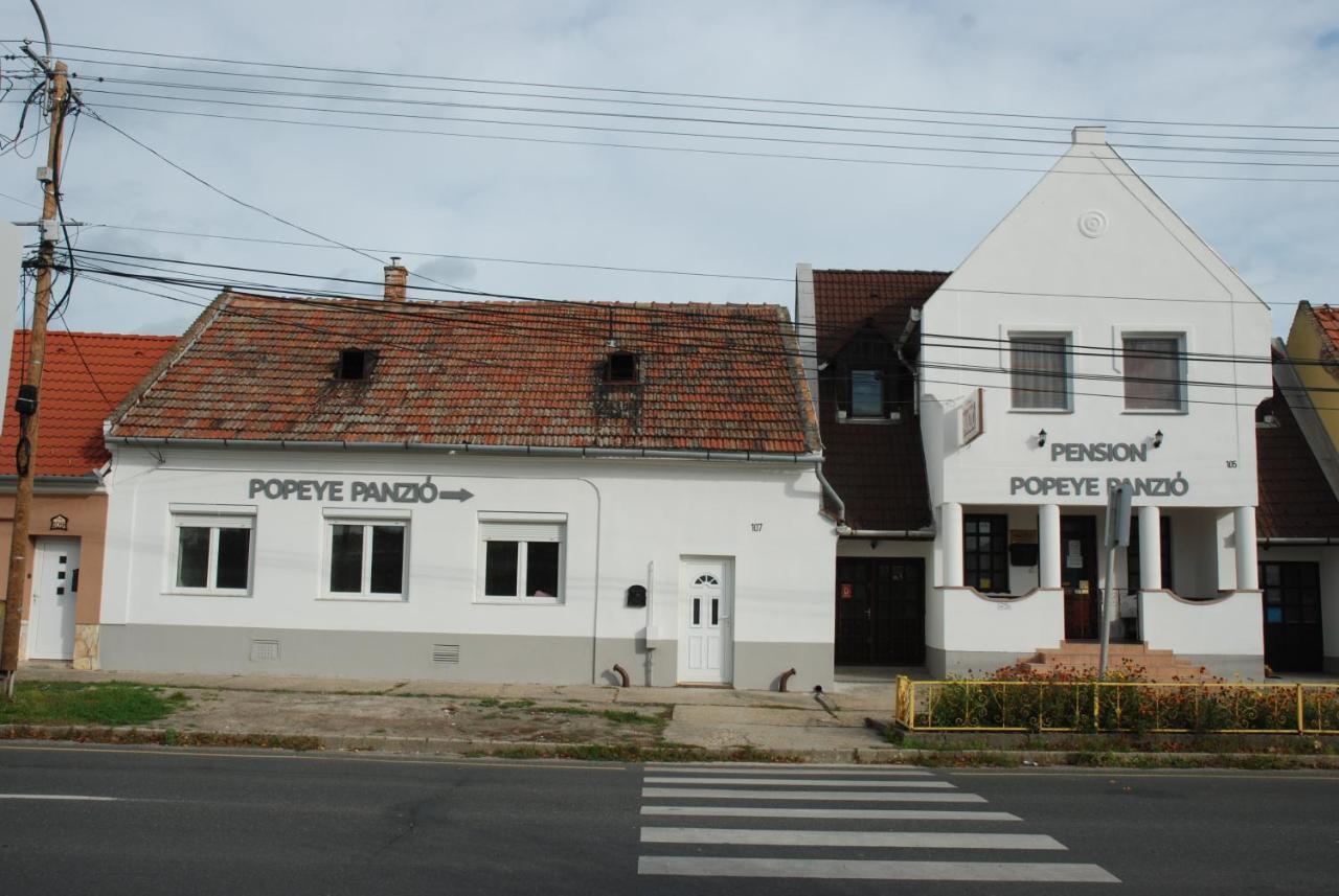 Popeye Pension Hegyeshalom Exterior photo